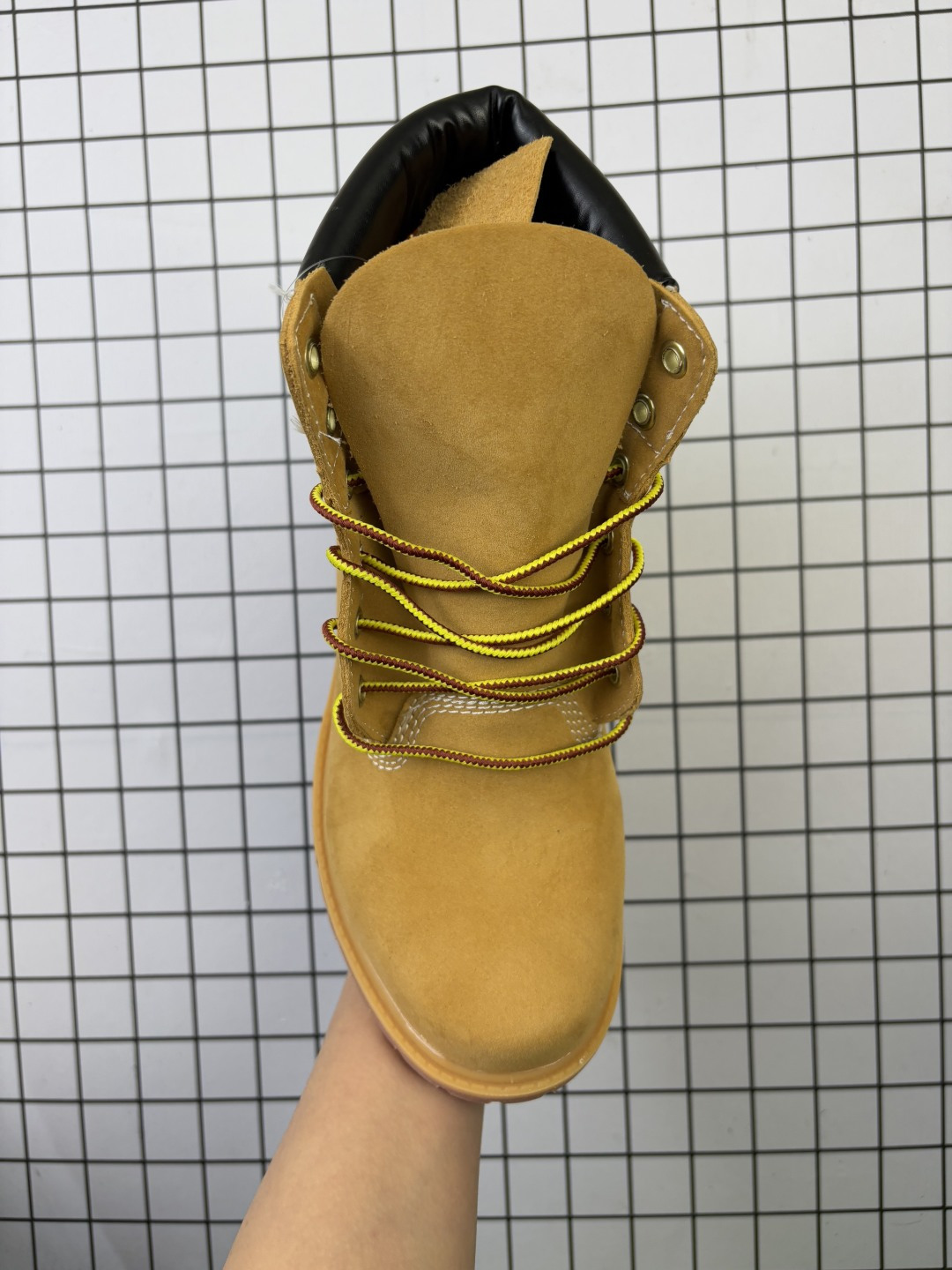 💰105
Timberland/添柏岚 男女鞋,原楦原纸版数据开发,采用头层磨砂皮革鞋面材质(内里搭配纤维皮革材料!!),抗疲劳减震蜂窝PU鞋垫,轻便防滑橡胶发泡组合底❗️全球领先户外品牌·添柏岚Timberland 6 Inch Leather Boots添柏岚经典户外6英寸大黄靴“
类型:男女鞋
码数:35.5 36 37 38 39 40 41 42 43 44 45 46
编码:老男H