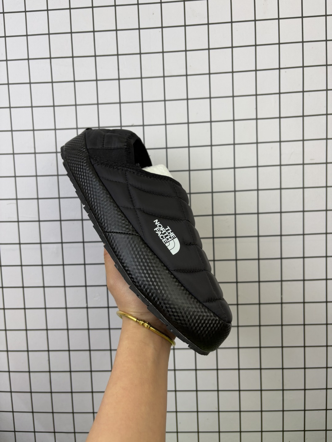 💰110
公司级✅北面THE NORTH FACE Thermoball Traction Mule 舒适耐磨 减震耐磨 低帮户外功能鞋
货号:NFOA3UZN-414
尺码:36 36.5 37.5 38 38.5 39 40
编码给L