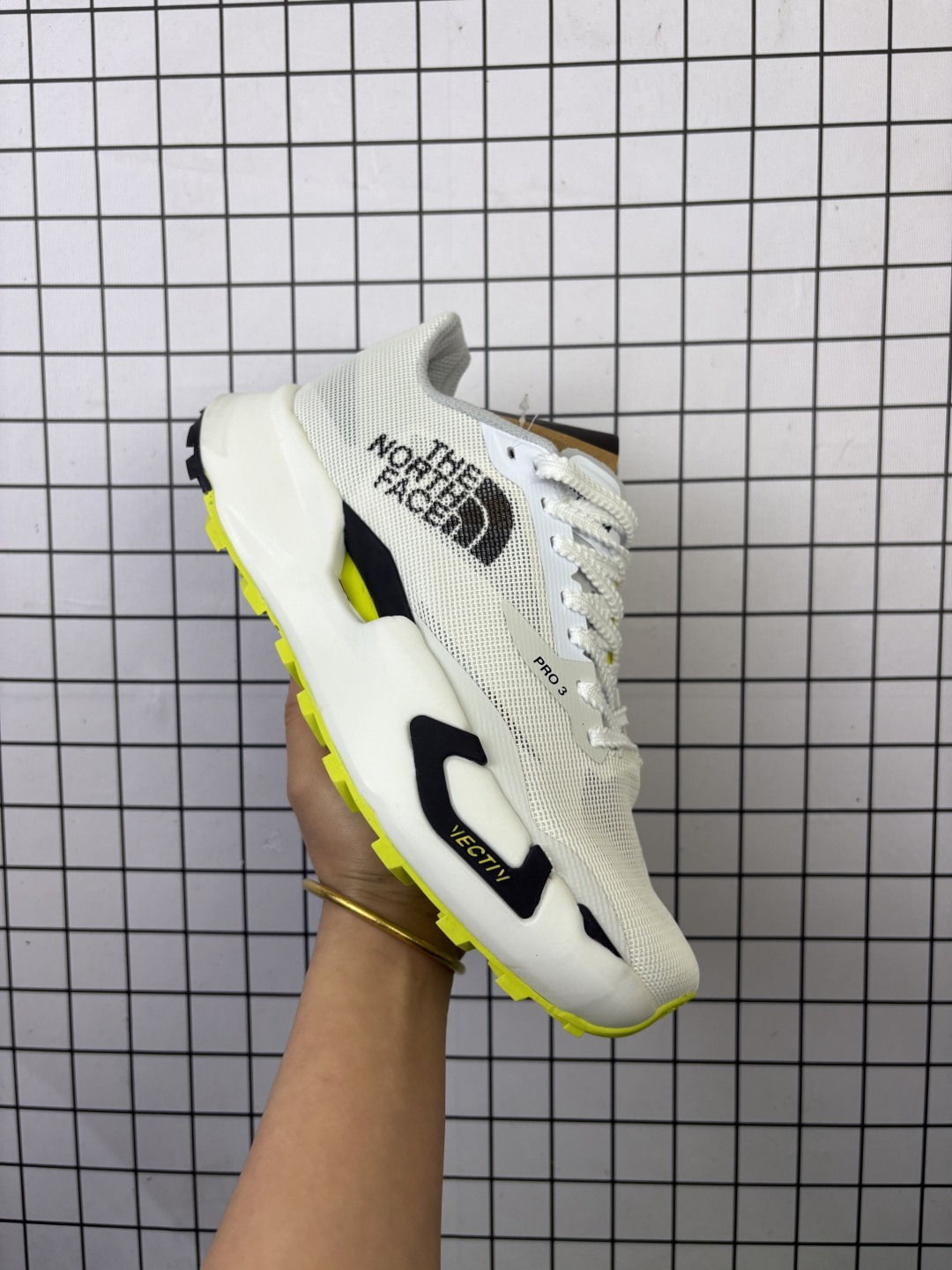 💰170 公司级:北面THE NORTH FACE Altamesa 500 圆头系带 减震 耐磨 低帮 徒步鞋 货号:NF0A83N3V7I-090 尺码:39 40 40.5 41 42 42.5 43 44 45 编码688