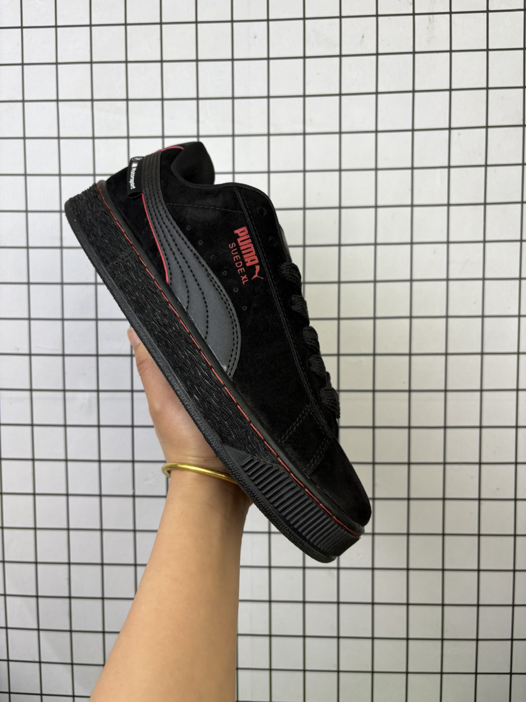 💰120
✅Puma Suede XL 复古单品
彪马 防滑耐磨低帮德训板鞋
货号:308345 
Size:36～45
编码771