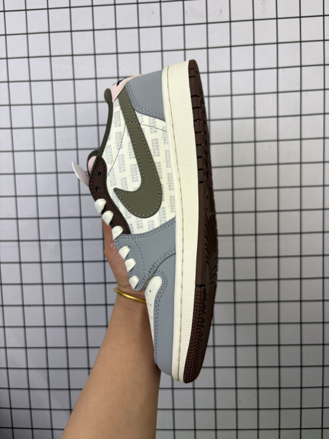 💰150 重磅三方联名,「闪电倒钩AJ1」当红嘻哈歌手特拉维斯·斯科特携手藤原浩主理品牌fragment design x Travis Scott x Nike Air Jordan 1 Low OG SP”Black/Green Toe“AJ1乔丹一代经典低帮文化百搭休闲运动篮球鞋, 尺码:36 36.5 37.5 38 38.5 39 40 40.5 41 42 42.5 43 44 45 编码:清F 货号:XD0798 301