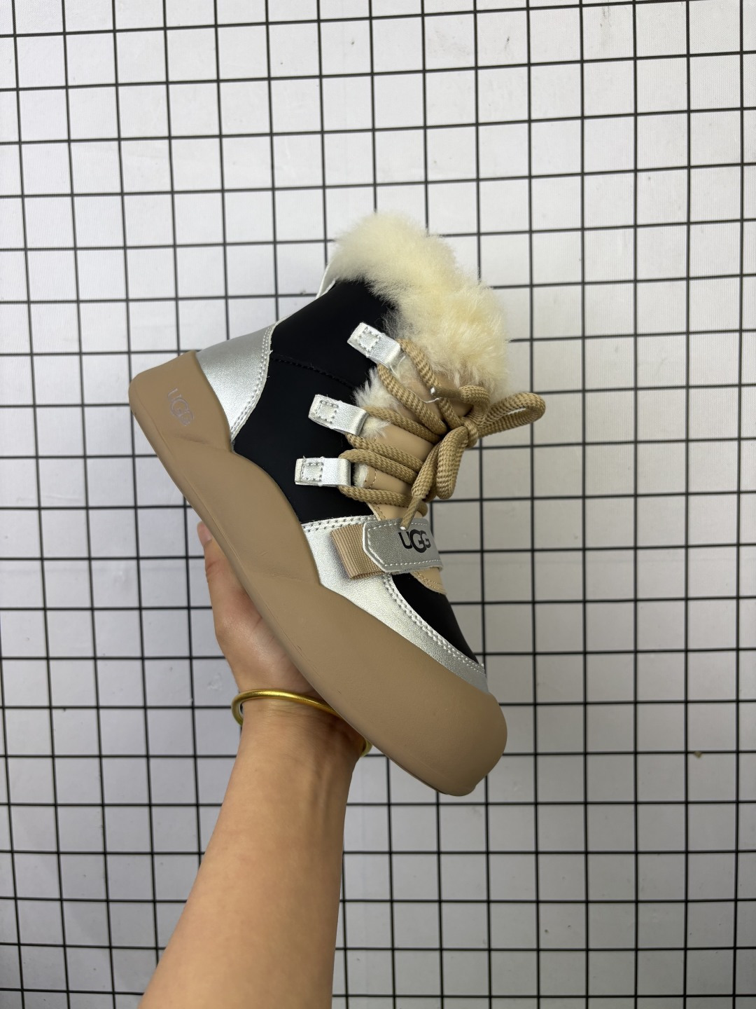 童鞋:UGG TAZZETTE 舒适柔软时尚 耐磨增高保暖 低帮雪地靴 货号:1134810 编码新Y