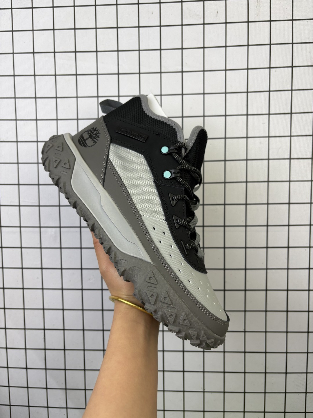 💰180
Timberland添柏岚/天伯伦
户外休闲时尚马丁靴系列 广东大厂出品
全新工艺升级 23ss秋冬新款
原盒原包装 面料采用意大利🇮🇹进口手抓牛皮
搭配防臭防腐真皮乳胶鞋垫
给您完美的穿着体验 质量考究耐穿 型男必备
专治不帅 高品质脚感一流 全套官网统一包装
今年冬季防寒户外专用 日常随意搭配
编码719
40-46