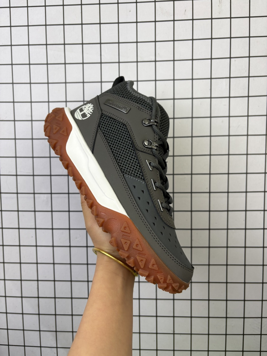 💰180
Timberland添柏岚/天伯伦
户外休闲时尚马丁靴系列 广东大厂出品
全新工艺升级 23ss秋冬新款
原盒原包装 面料采用意大利🇮🇹进口手抓牛皮
搭配防臭防腐真皮乳胶鞋垫
给您完美的穿着体验 质量考究耐穿 型男必备
专治不帅 高品质脚感一流 全套官网统一包装
今年冬季防寒户外专用 日常随意搭配
编码719
40-46