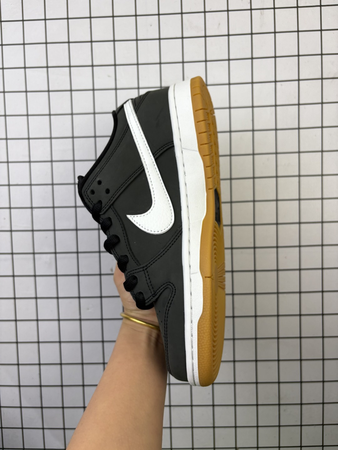 Nike/耐克 双层EVA发泡缓震中底组合RB橡胶外底❗️球迷狂喜「致敬巴萨」灵感来源于巴塞罗那的标志性红蓝配色❗️耐克Nike SB Dunk Low"Barcelona"扣篮系列低帮休闲运动滑板板鞋“翻毛鸳鸯红蓝巴塞罗那” DJ0606-400 类型:男女鞋 编码:719