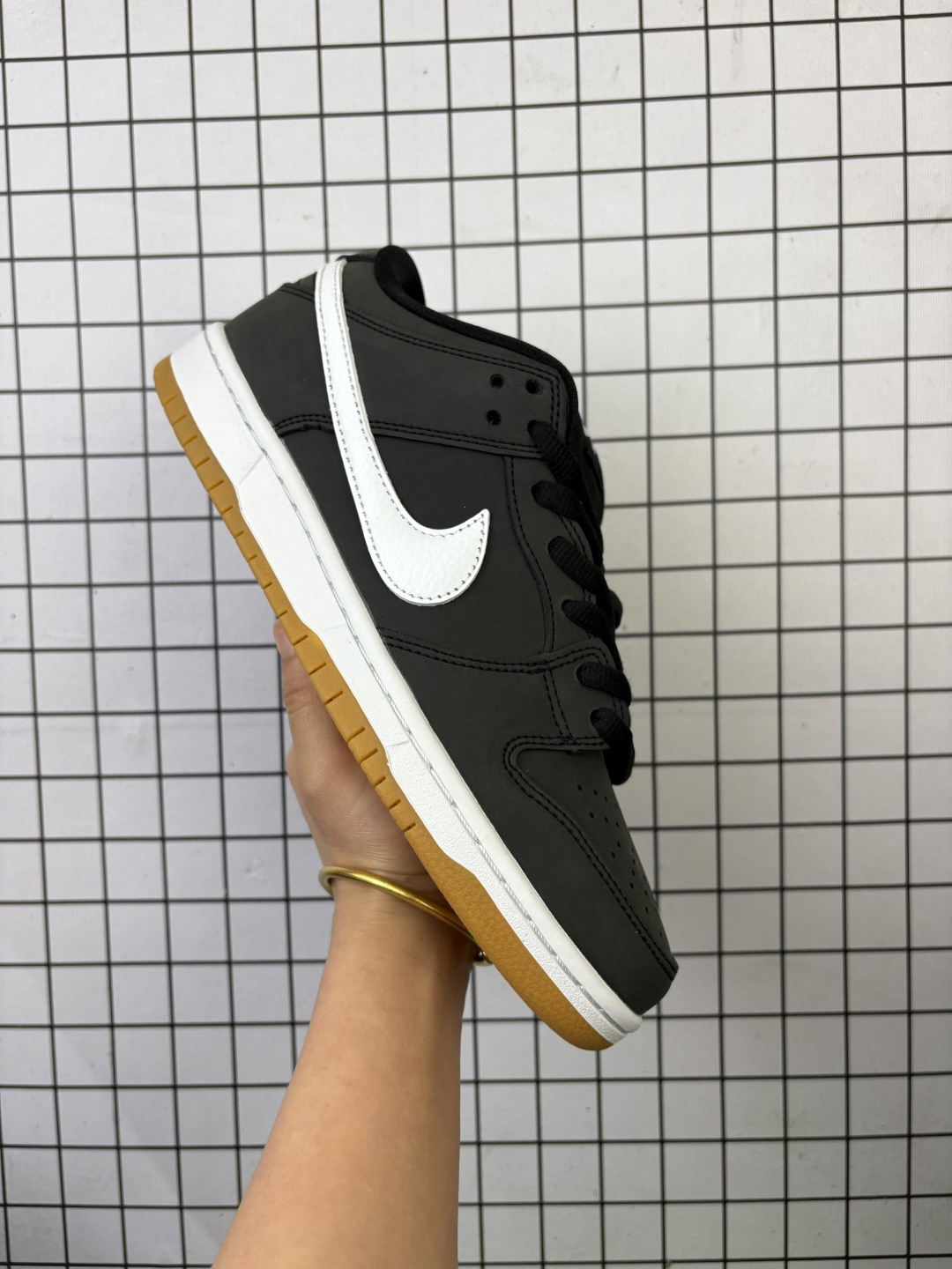 Nike/耐克 双层EVA发泡缓震中底组合RB橡胶外底❗️球迷狂喜「致敬巴萨」灵感来源于巴塞罗那的标志性红蓝配色❗️耐克Nike SB Dunk Low"Barcelona"扣篮系列低帮休闲运动滑板板鞋“翻毛鸳鸯红蓝巴塞罗那” DJ0606-400 类型:男女鞋 编码:719