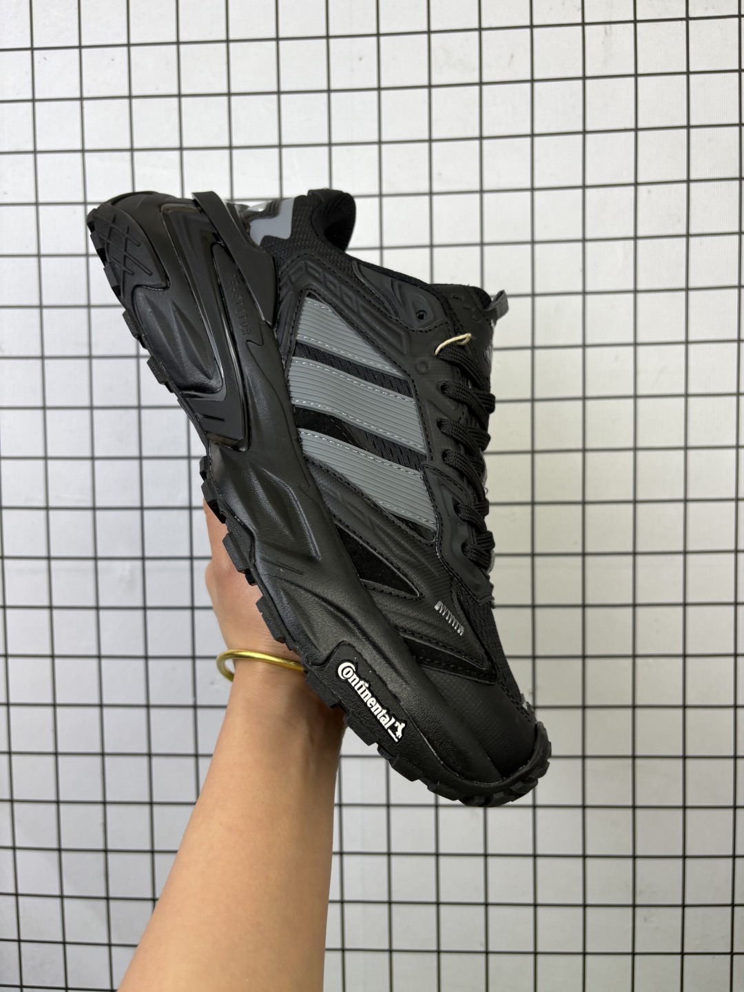 🈴💰160
阿迪达斯Adidas XLG STORM EDGE破晓机甲风暴时尚舒适防滑 老爹鞋 KK1001
码数:36 36.5 37 38 38.5 39 40 40.5 41 42 42.5 43 44 44.5 45
编码103