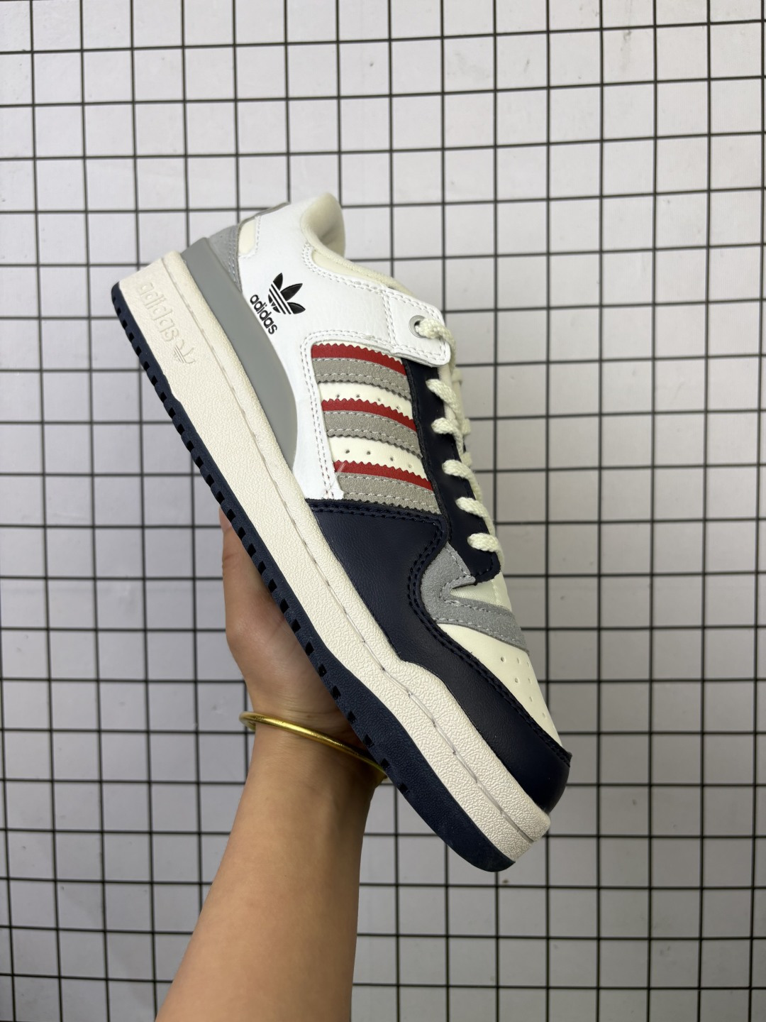 Adidas Forum LOW CL 阿迪达斯 三叶草低帮 经典复古板鞋 官方货号:JP9967 编码:230