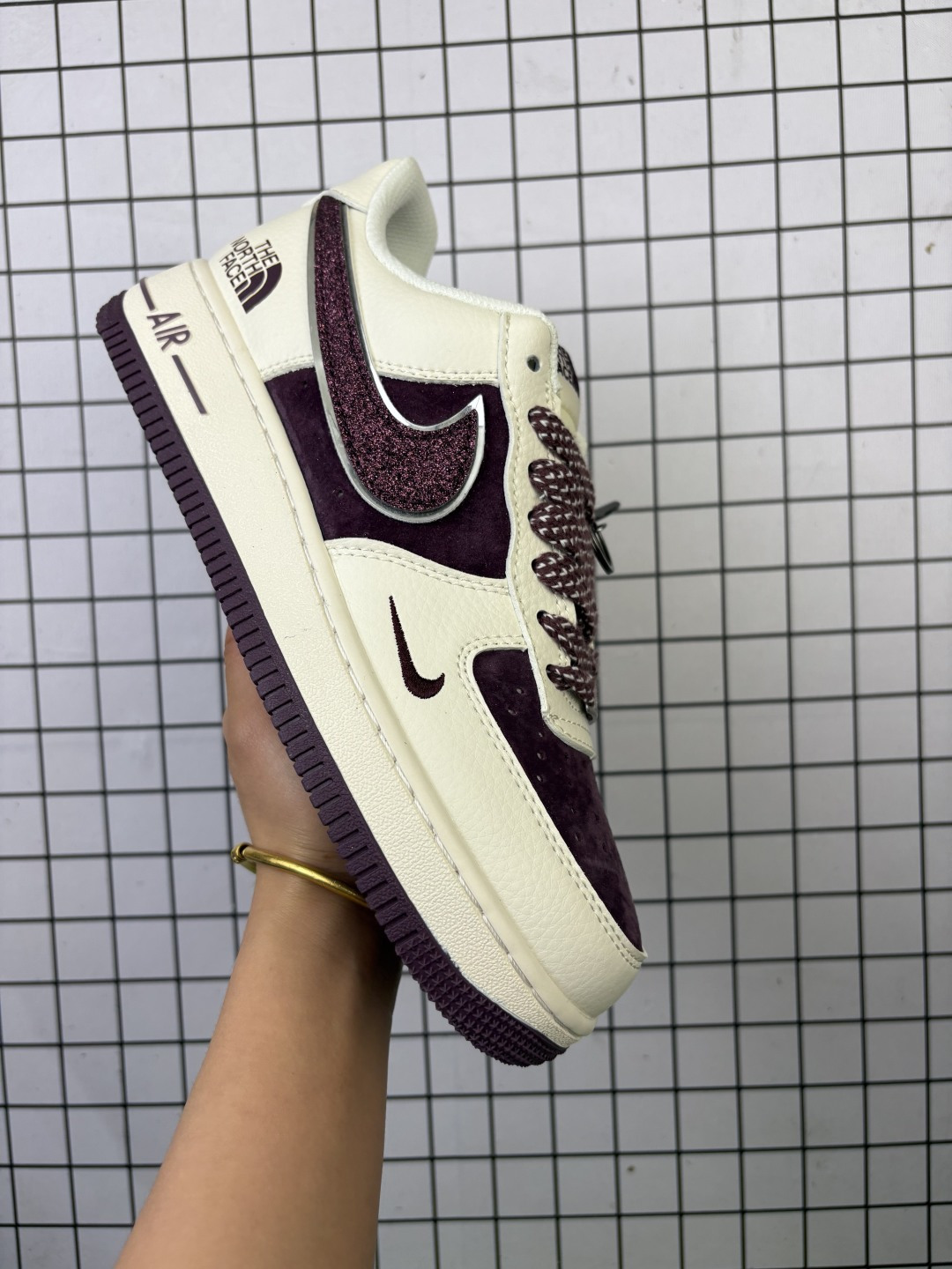 海外限量发售!公司级NIke Air Force 1 '07 Low “北面联名 满天星双勾白天兰配色”空军一号 低帮 运动鞋 休闲鞋 折边针车 工艺难度大 原楦头原纸板 原装鞋盒 定制五金配件 内置全掌气垫 原厂鞋底 货号:QY6818-534 编码577