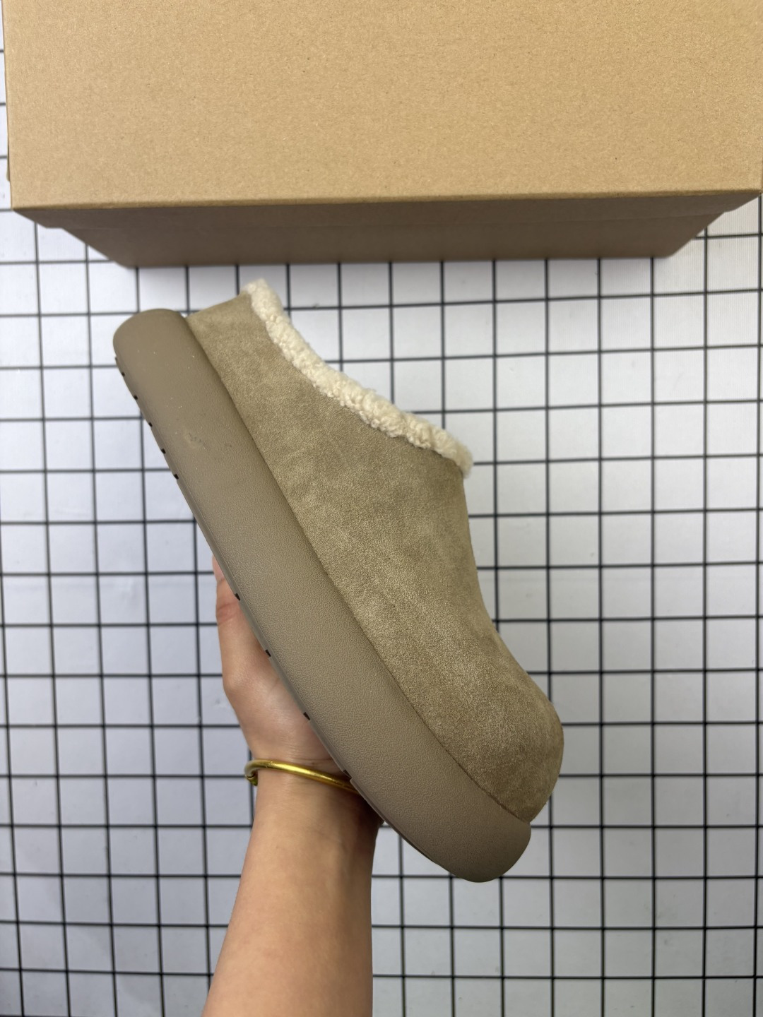 公司级:UGG TASMAN WEATHER HYBRID织物牛皮革 时尚百搭 耐磨防水 低帮 生活休闲鞋 货号:1116088 编码753
