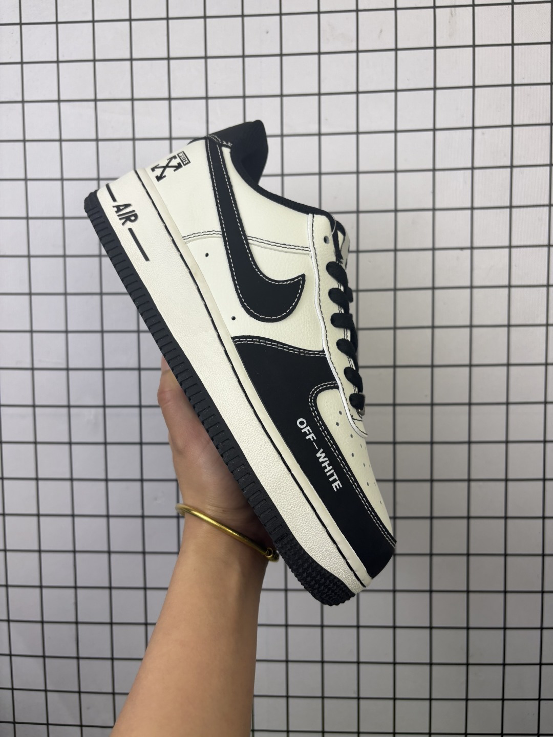 💰90
特价✅NIke Air Force 1 ‘07 Low 空军一号 低帮 运动鞋 休闲鞋 折边针车 工艺难度大 原楦头原纸板 原装鞋盒 定制五金配件 内置全掌气垫 原厂鞋底
货号:KY8899-101
Size:36 36.5 37.5 38 38.5 39 40 40.5 41 42 42.5 43 44 44.5 45
编码清F