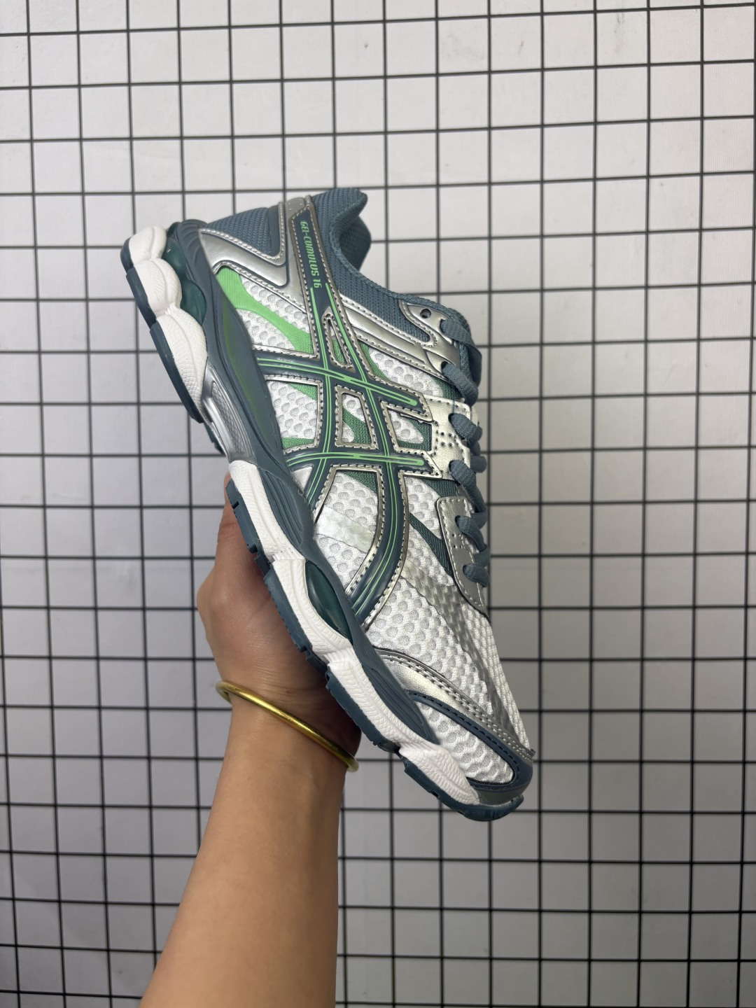 🈴💰160
公司级✅Asics Gel-Cumulus 16 亚瑟士 防滑耐磨 休闲运动鞋
采用双层提花网面设计 提高包裹性和透气性 
后跟搭载稳定系统科技T-GEL提升整体支撑力和结构感 减少对身体带来的冲击负荷 创新中底至轻回弹
货号:1203A763-100
尺码:36 37 37.5 38 39 39.5 40.5 41.5 42 42.5 43.5 44 45
编码103
