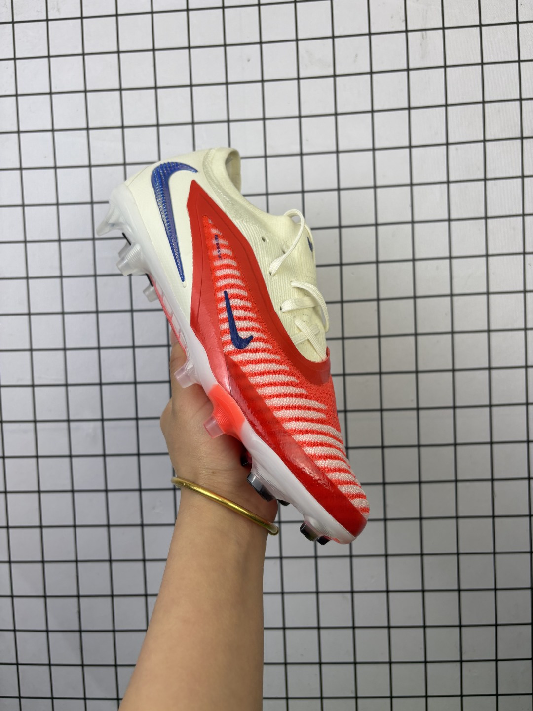 💰150
✅Nike Phantom 6 Academy 百搭舒适 足球鞋
耐克足球鞋
尺码:35 36 37 38 39 40 41 42 43 44 45
编码698