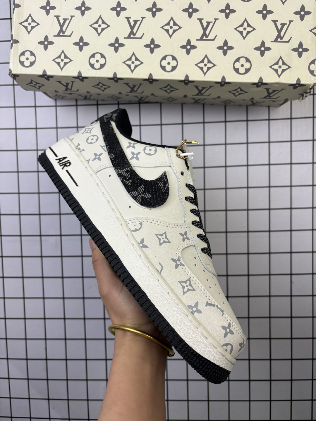 🈴💰120
✅TEDxPortland× Nike Air Force 1 Low联名 空军一号低帮休闲板鞋 定制皮料 原楦头原纸板 拉帮完美 内置全掌气垫
货号:LU0231-136
SIZE:36 36.5 37.5 38 38.5 39 40 40.5 41 42 42.5 43 44 44.5 45
编码旭