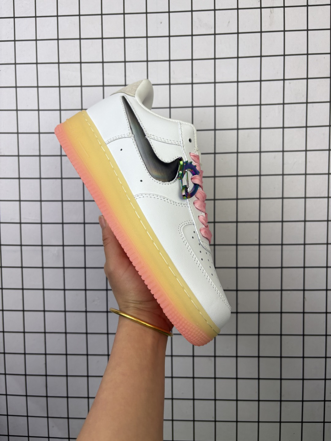 💰70
耐克Nike Air Force 1"07 Low 龙年纪念款粉色果冻底 空军一号低帮休闲板鞋 FZ5741 191
码数:36 36.5 37.5 38 38.5 39 40
编码688