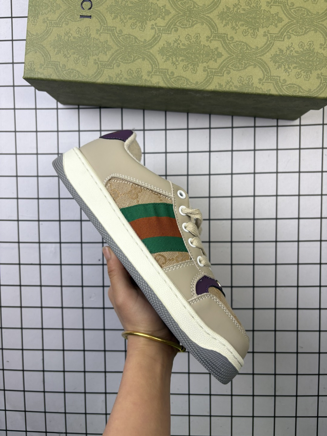 🈴💰90
高奢古驰Gucci Screener GG sneaker经典原型复古百搭做旧老爹板鞋 546163 A39G O9085

码数：35 36 37 38 39 40 41 42 43 44
编码老男H