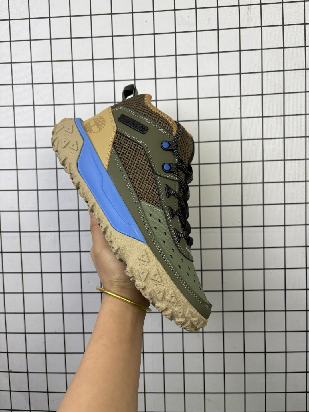 🈴💰170
Timberland/添柏岚 男鞋采用牛巴磨砂革组合网眼布鞋面材质,外置耐磨防滑隔色橡胶大底❗️全球领先户外品牌·添柏岚Timberland Motion 6 Hiking 运动6代中系列中帮经典登山户外休闲运动工装靴 TB 0A678
类型:男鞋
码数:40 40.5 41 42 42.5 43 44 45 46
编码:719