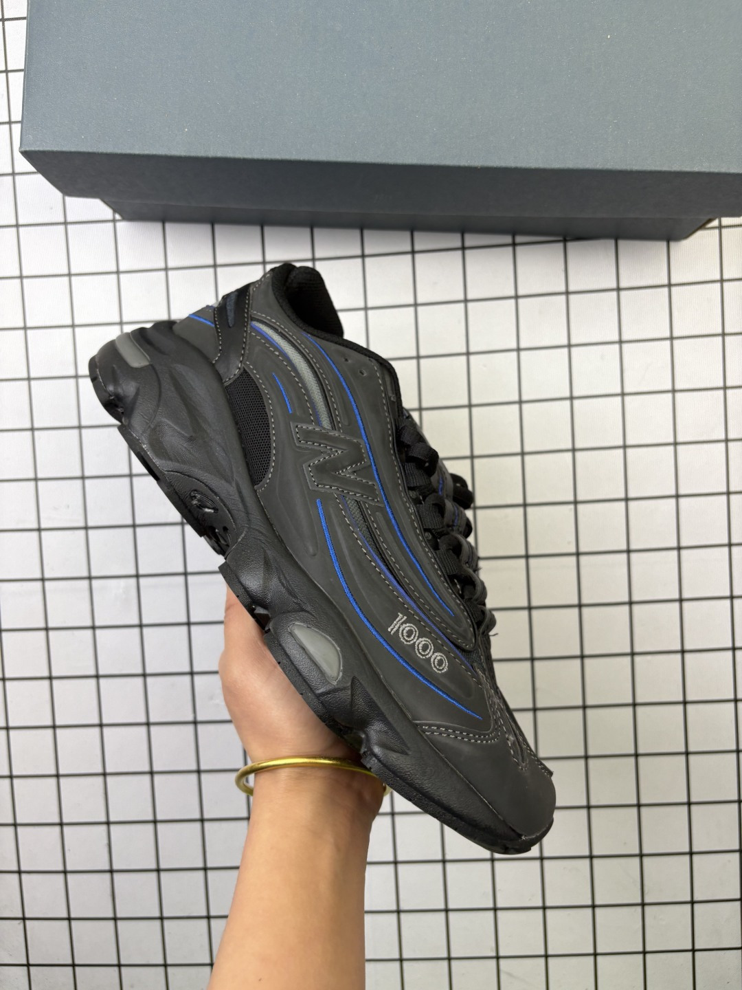 🈴💰150 New Balance/新百伦 ，原楦原纸版开发，采用环保纤维革拼接牛津布衬垫织物鞋面材质，全新4层组合T-Beam大底提供足步弓支撑，加入了ENCAP材质缓震中底，外置防滑耐磨橡胶底片❗️复古鞋型1000系列回归！NB新百伦New Balance M1000"Off White Gradient Red"系列低帮复古老爹风休闲运动慢跑鞋“米白酒红 M1000BW 编码704 Size:36～45