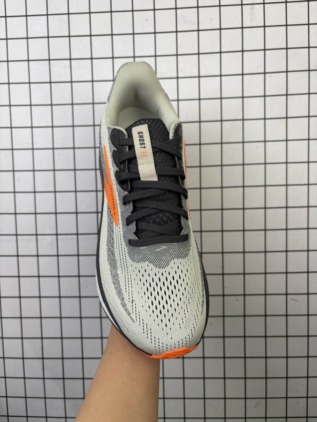 💰120 #新品上市实拍 
BROOKS布鲁克斯Adrenaline GTS追岚23男减震支撑女专业跑鞋跑步鞋
编码770
39-46