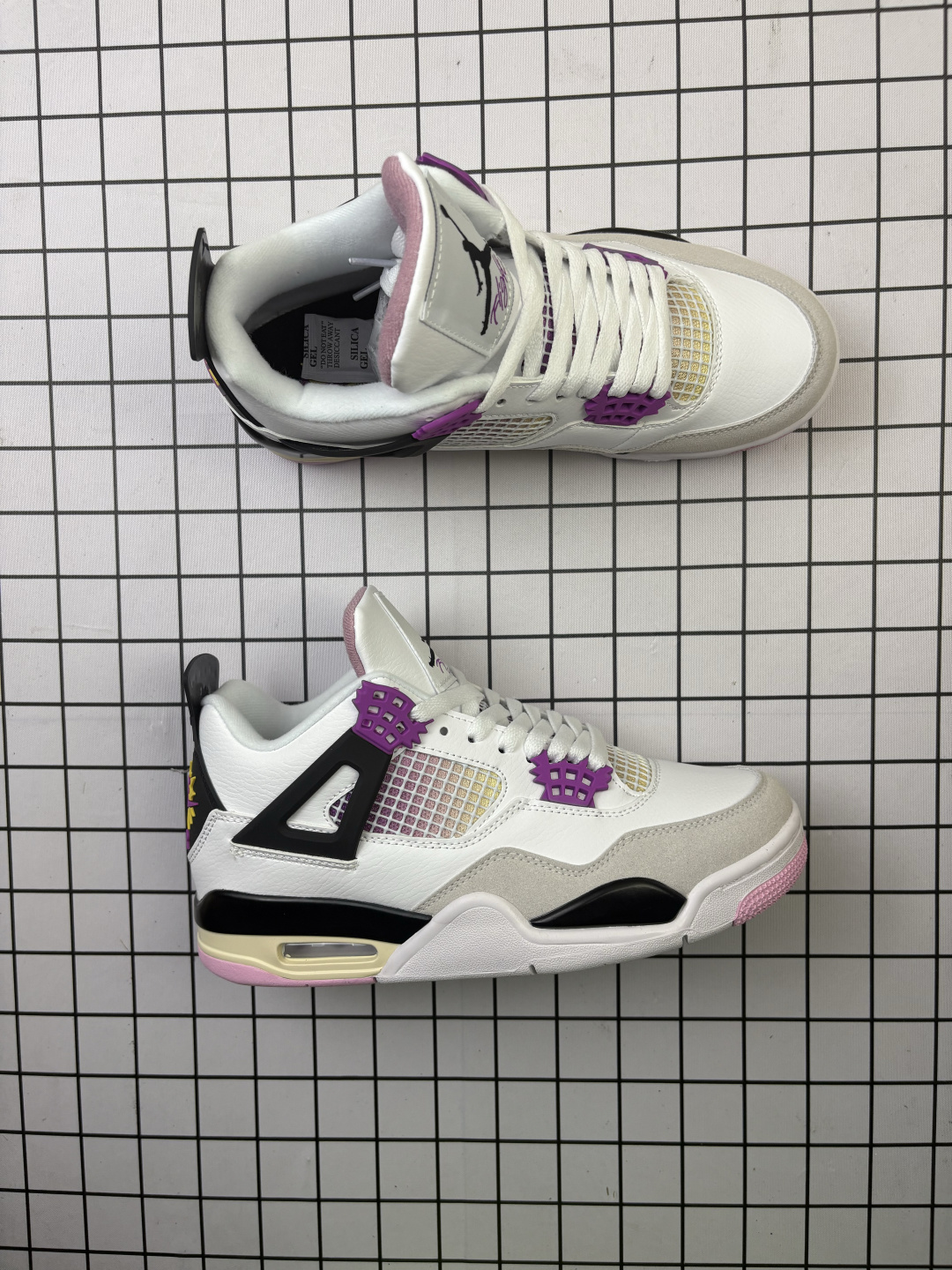 💰120
Nike Air Jordan 4 Retro 耐克迈克尔·乔丹AJ4代中帮复古休闲运动文化篮球鞋
货号:IO2362 100

码数：36 37.5 38 39 40 41 42 43 44 45 46 47.5
编码554