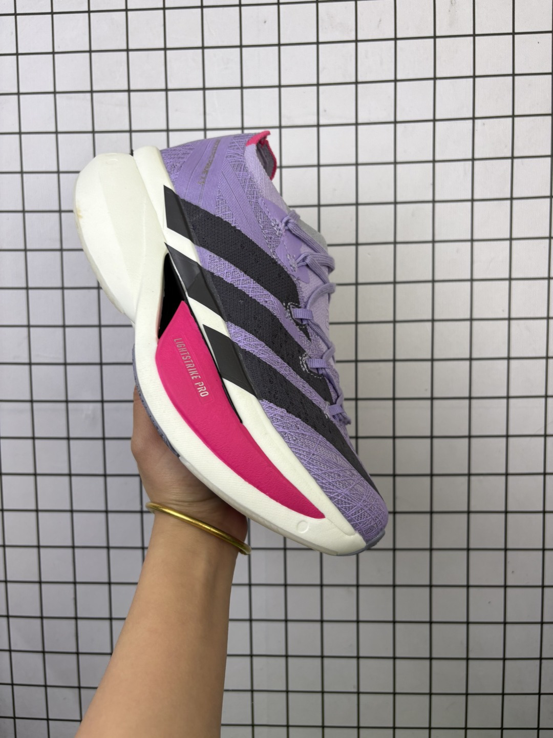 公司级✅Adidas Adizero Prime X 3.0 Strung箱根系列 专业竞训 碳板碳柱 阿迪达斯 经典马拉松跑步鞋 整体采用前作的设计语言 并且对后者的细节进行升级 马拉松和长距离路跑的性能极限设计而生 货号:JQ2801 编码688