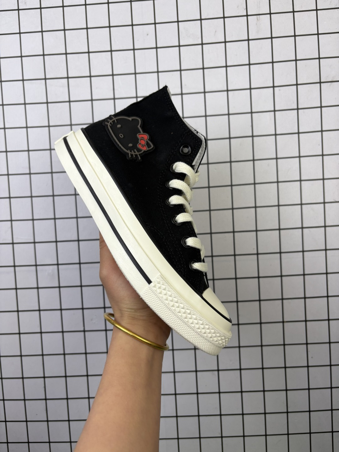 💰120
匡威 Converse x Hello Kitty 2.0 联名高帮帆布休闲鞋 163902C
码数:35 36 36.5 37 37.5 38 39 39.5 40 41 41.5 42 42.5 43 44
编码648