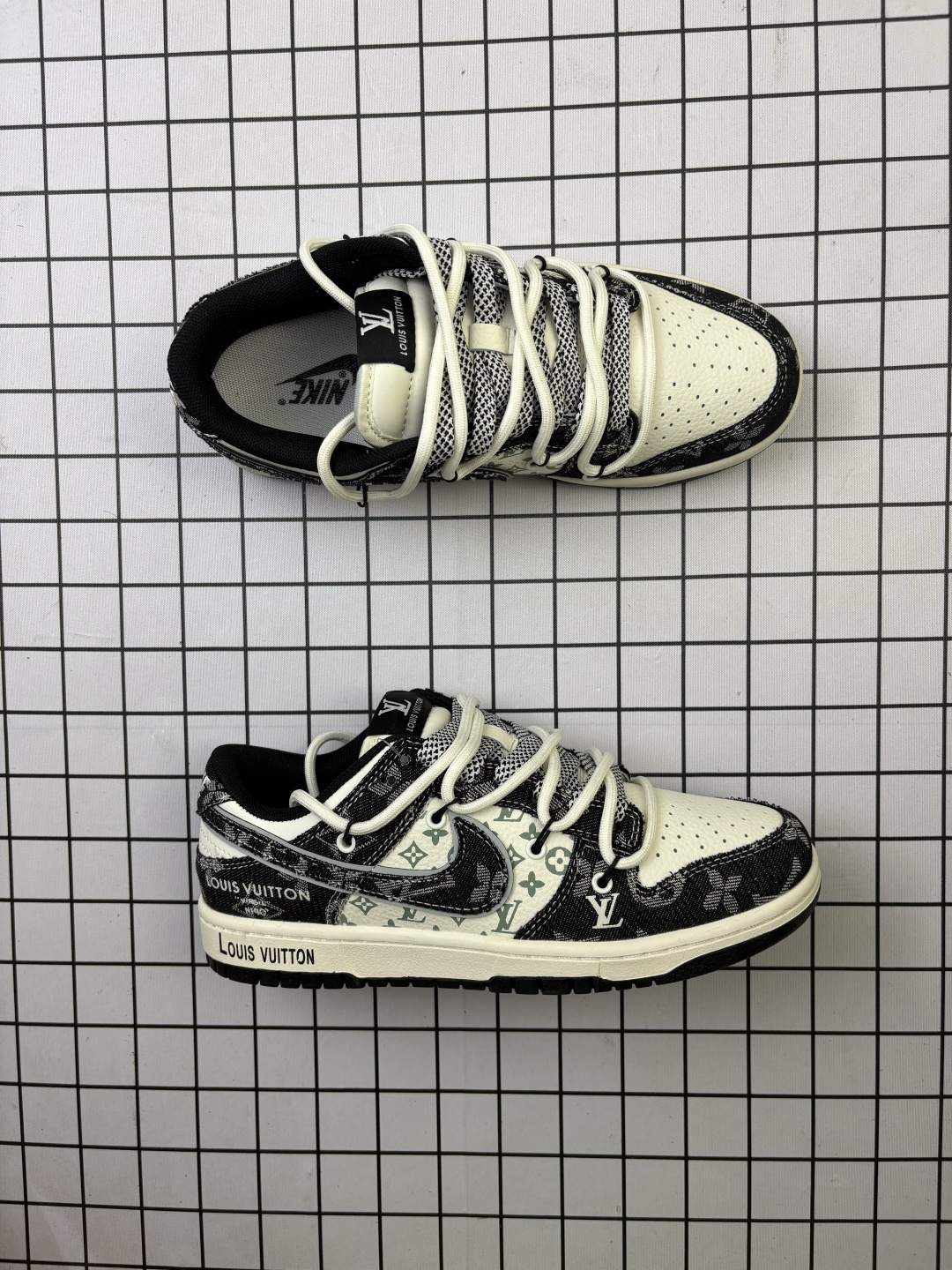 💰170
Nike/耐克 男女鞋真标半码制,全新2021版更新数据窄楦翘头版型,采用软质粒面牛剖革鞋面材质,大厂水平严控清洁度,缜密拉帮中底布,鞋垫嵌EVA缓震物料及背胶,全新窄版翘头耐磨橡胶大底❗️创意定制配色,联乘法国顶级高奢品牌·路易威登Louis Vuitton x Nike SB Dunk Low"White/Grey/LV Monogram"扣篮系列低帮休闲运动滑板板鞋“ YX5066-320
类型:男女鞋
码数:36 36.5 37.5 38 38.5 39 40 40.5 41 42 42.5 43 44 45
编码:577