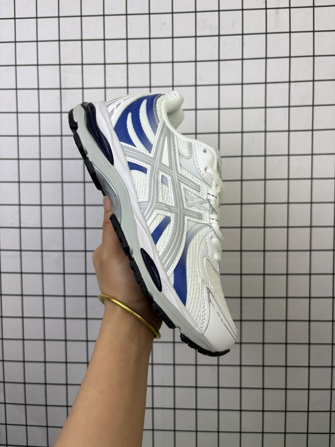 💰150
公司级✅Asics GEL-SEKIRAN 亚瑟士 时尚舒适 低帮 休闲跑步鞋
货号:1203A711-100
尺码:36 37 37.5 38 39 39.5 40.5 41.5 42 42.5 43.5 44 45 
编码688