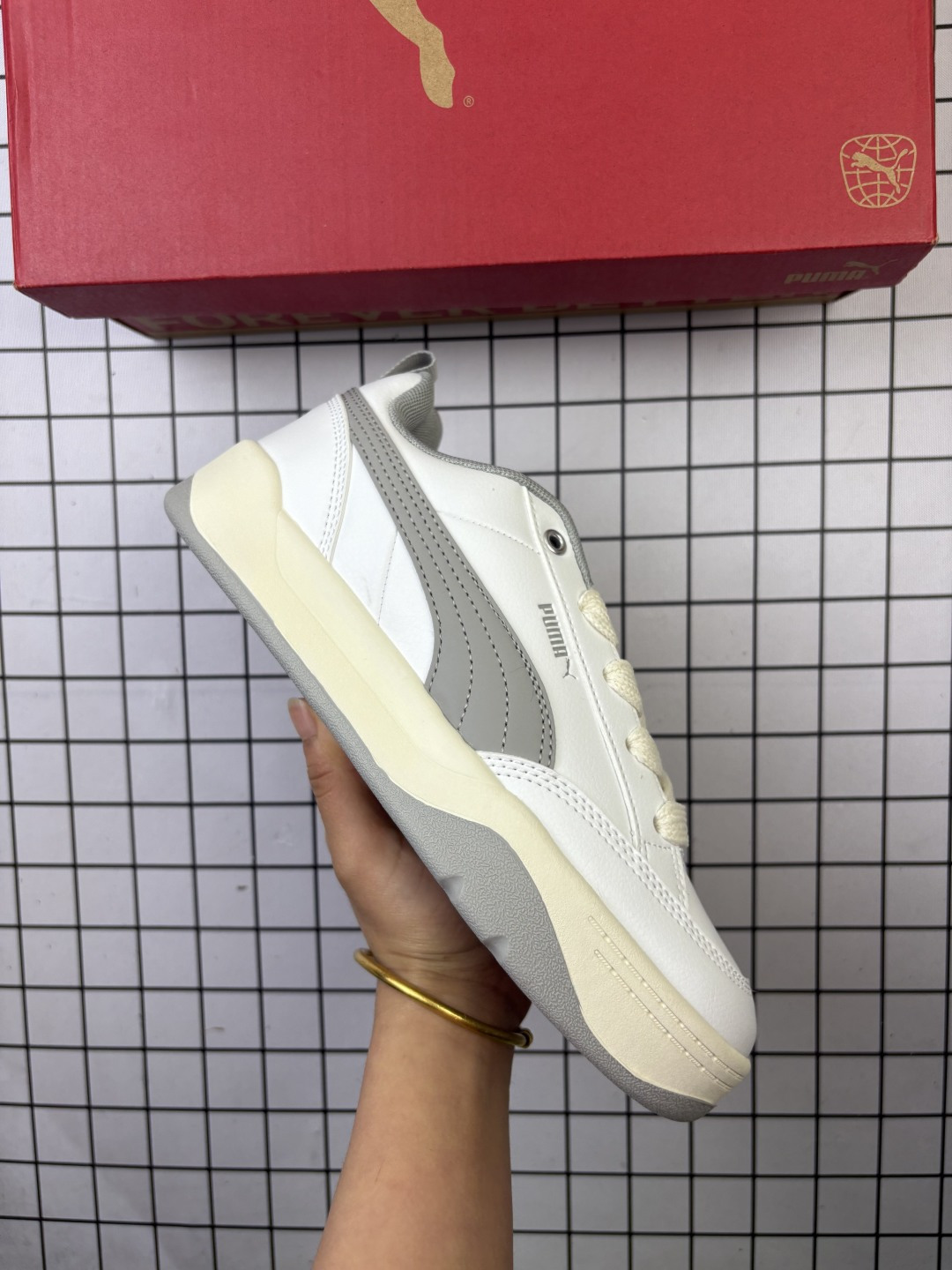 🈴💰100
Puma年度王炸单品 PUMA彪马PARK LIFESTYLE OG 低帮 蕾哈娜联名面包鞋男女同款复古休闲 板鞋 
货号:397262-05
Size:35 36 37 37.5 38 38.5 39 40 40.5 41 42 42.5 43 44 45
编码766