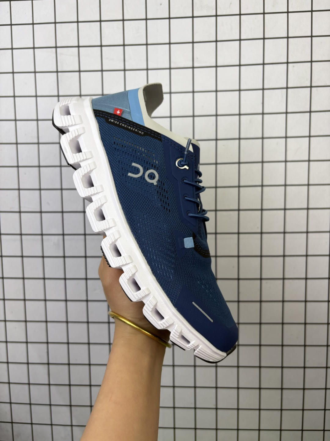 💰120
✅ On昂跑 Cloud 6 Push 舒适防滑耐磨 低帮 休闲跑步鞋 男款
尺码:36 36.5 37.5 38 38.5 39 40 40.5 41 42 42.5 43 44 45
编码103