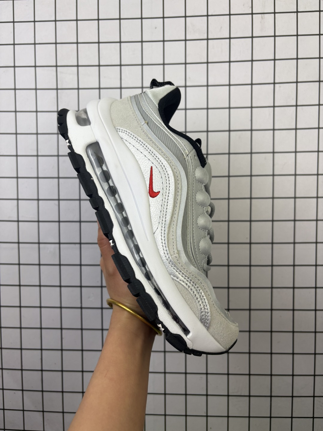 💰135
耐克Nike Air Max 97 SE “Pastel”  耐克2021款max97子弹
尺码:36-45
编码554