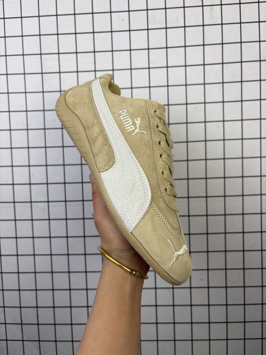 💰100
公司级✅Puma Speedcat OG 彪马 防滑耐磨生活休闲 运动鞋
官方货号:403903-02
尺码:35.5 36 37 37.5 38 38.5 39 40 40.5 41 42 42.5 43 44 45
编码688