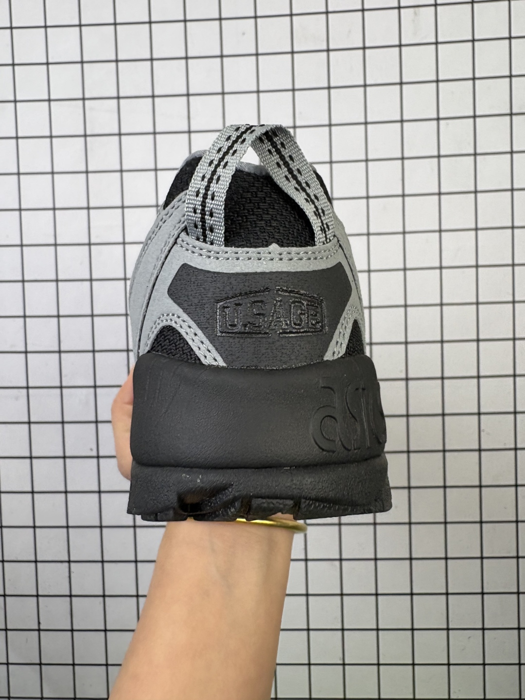 💰150
公司级✅Asics GEL-PICKAX 亚瑟士 登山徒步 户外运动平衡减震 抗冲击支撑 防滑耐磨平衡轻便 户外功能鞋
货号:1203A740-102
尺码:36 37 37.5 38 39 39.5 40.5 41.5 42 42.5 43.5 44 45
编码103