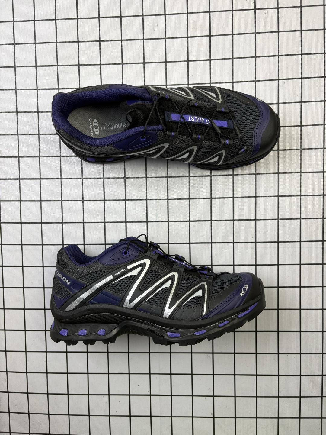 💰240
【公司级】SALOMON萨洛蒙 XT-QUEST 潮流 低帮 户外功能鞋徒步鞋 男女款 Salomon XT-QUEST GTX是一款专为户外运动设计的多功能徒步鞋,兼具防水性能与抓地力,适合复杂地形及日常穿搭。防水技术:采用GORE-TEX防水内衬,有效隔绝雨水,保持脚部干燥。 鞋底设计:搭载Vibram高性能大底,抓地力强,适应泥泞、崎岖山地等复杂地形。 材质与保护:鞋面采用皮革与透气网眼面料,兼顾耐用性和透气性;中帮设计提供脚踝保护。 #春日赏花#SALOMON萨洛蒙跑鞋 #实煽战利器就穿ta #酷飒男女同款宝藏户外徒步鞋 #户外徒步新搭档
尺码: 36-45含半码
编码: 699