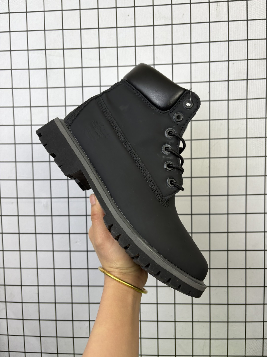 💰105
天伯伦Timberland 6 Inch Leather Boots添柏岚经典户外6英寸大黄靴 10361
码数:35.5 36 37 38 39 40 41 42 43 44 45 46
编码699