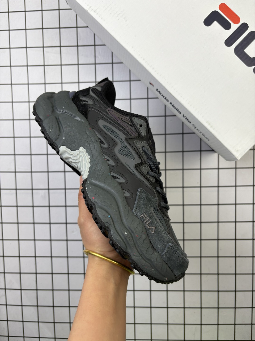 🈴💰150 公司级✅FILA 斐乐蕨草鞋FERN女鞋运动鞋 2024新款户外老爹鞋反光休闲鞋 货号:F12W331101FCM 尺码:36-45 编码103