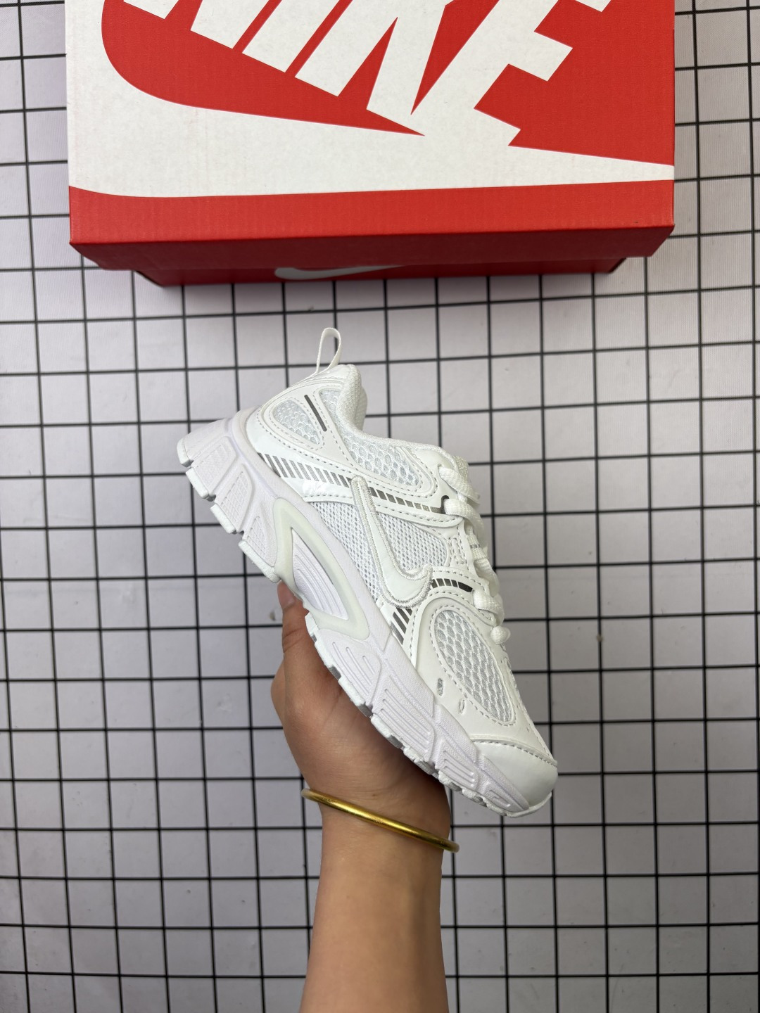 童鞋!耐克NIKE V5 RNR 轻量缓震支撑休闲鞋舒适防滑耐磨低帮复刻运动鞋 HQ6411 200 编码新Y