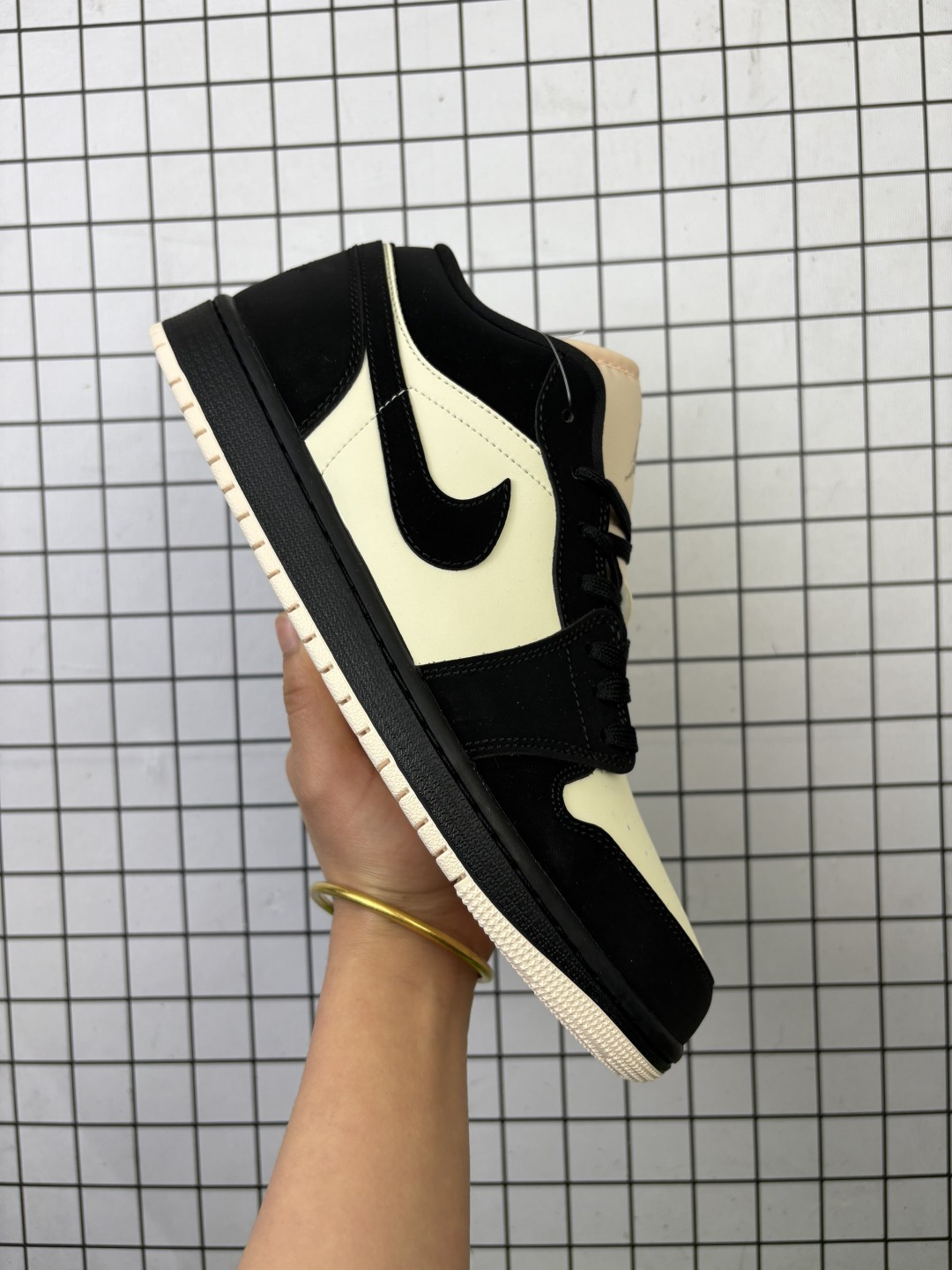 【定制球鞋】Jordan Air Jordan 1 暴走萝莉 多巴胺 马卡龙 情侣 低帮 复古篮球鞋 男女同款 黑粉 主货号:DC0774-003(Team990-暴走黑桃) 带半码 编码757