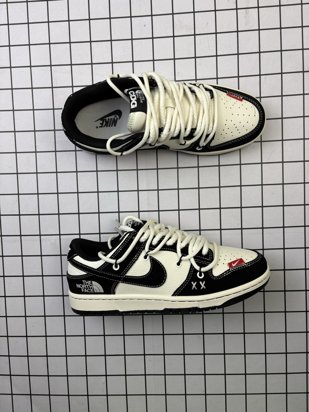 💰170
Nike/耐克 男女鞋真标半码制,全新更新数据窄楦翘头版型,采用固色猪巴革组合荔枝纹牛剖革鞋面材质,缜密拉帮中底布,鞋垫嵌EVA缓震物料及背胶,全新窄版翘头耐磨橡胶大底❗️创意定制联名,著名户外品牌·北面/The North Face x Nike SB Dunk Low"The North Face"扣篮系列低帮休闲运动滑板板鞋“ YX5066-287
类型:男女鞋
码数:36 36.5 37.5 38 38.5 39 40 40.5 41 42 42.5 43 44 45
编码577