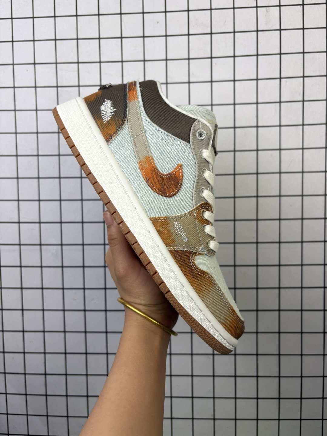 💰120
特价✅Air Jordan 1 Low 做旧帆布蓝棕
官方同步新色 原装级产物
拒绝公底 立体鞋型 细节完美 高清洁度 购置公司同步原材料 原汁原味 忠于原版
货号:IM6664-991
码数:36 36.5 37.5 38 38.5 39 40 40.5 41 42 42.5 43 44 44.5 45 46
编码554