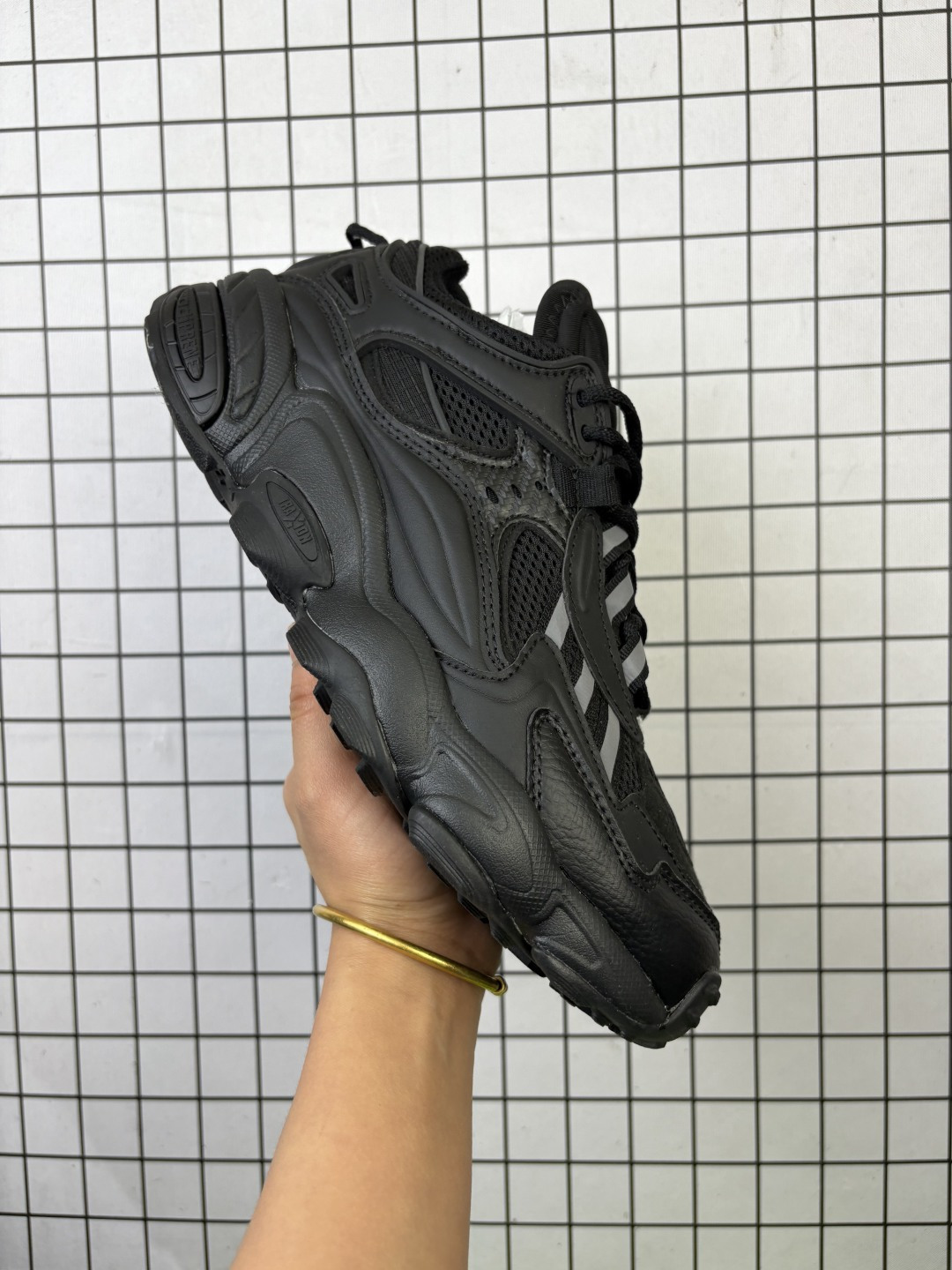 💰150
【新品🔥公司级】阿迪达斯 （adidas）CADIANT FYW GTX 低帮男女休闲鞋 黑武士新款轻便透气防水运动休闲鞋三叶草 CADIANT FYW 男女运动鞋 ID1025厚底潮流老爹鞋情侣款运动休闲鞋

货号:  IG9777
36-45
编码:  699