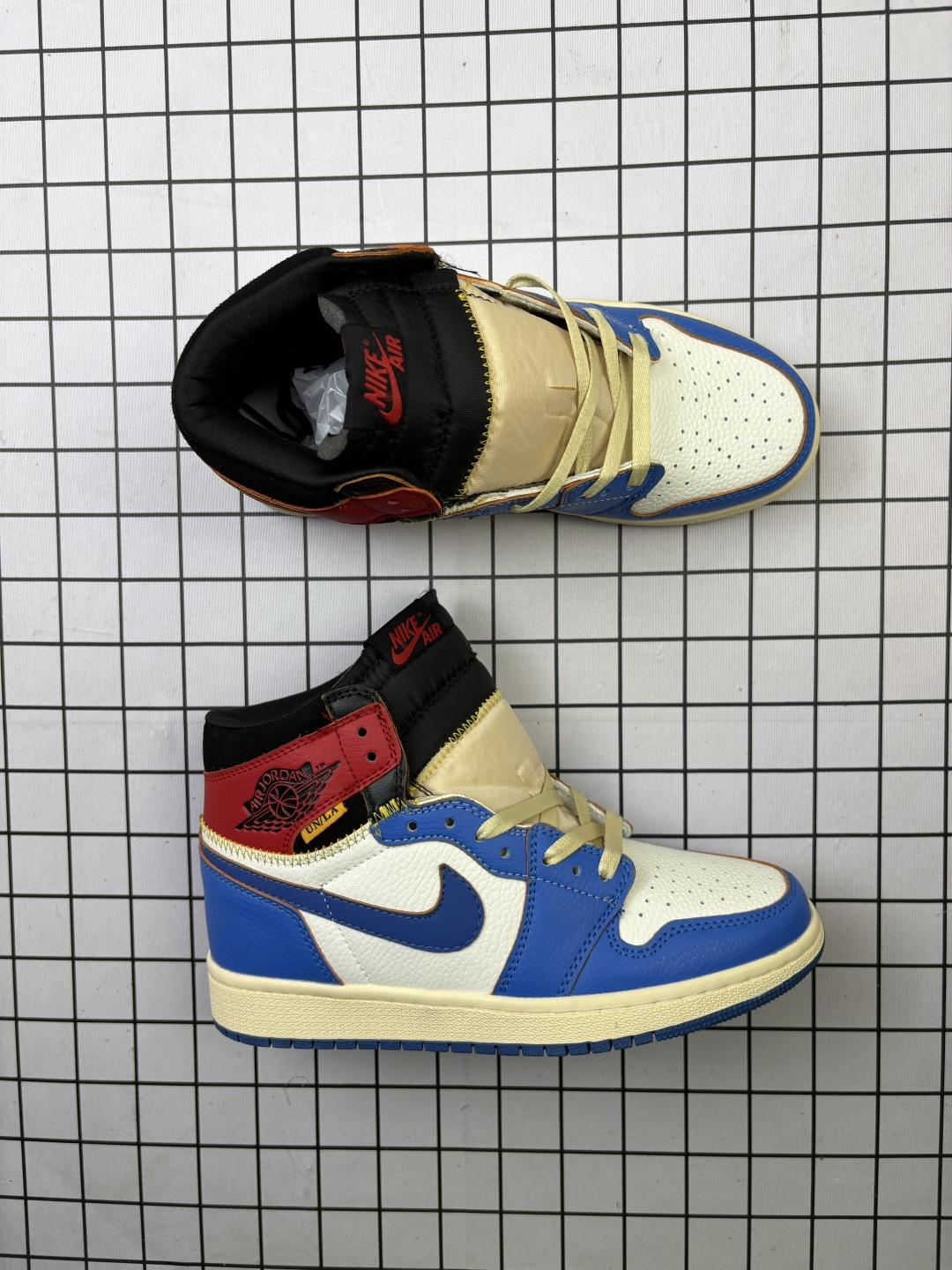 🈴💰100
耐克 Union x Air Jordan 1 Retro High PK NRG 高帮aj1 乔丹一代经典复古运动篮球板鞋 洛杉矶品牌Union与Jordan合作推出的AJ1联名版本 近日洛杉矶时尚名所UNION LA与Jordan Brand联手为我们带来了UNION LA x Air Jordan 1 High 鞋款 鞋款采用解构、撞色以和补丁图案点缀的设计 鞋面结合了“暴风蓝”配色与“禁穿”配色 黑色星期五PK。

货号:  BV1300-146
尺码:  36 37.5 38 39 40 41 42 43 44 45
编码: 093