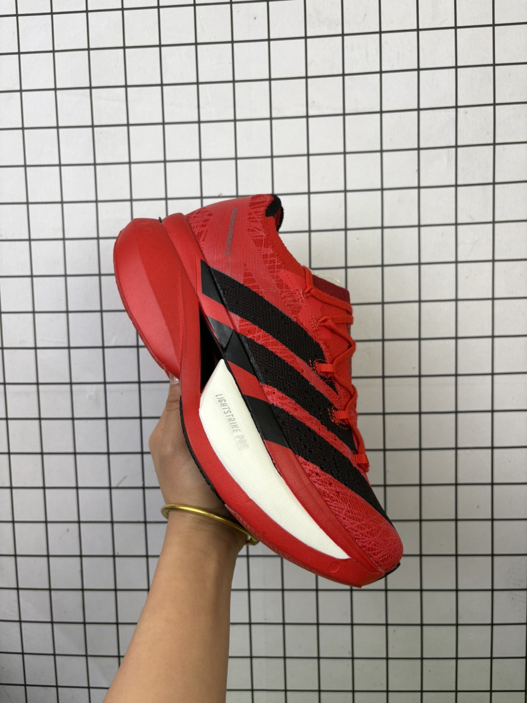 公司级✅Adidas Adizero Prime X 3.0 Strung箱根系列 专业竞训 碳板碳柱 阿迪达斯 经典马拉松跑步鞋 整体采用前作的设计语言 并且对后者的细节进行升级 马拉松和长距离路跑的性能极限设计而生 货号:JQ0617 编码688