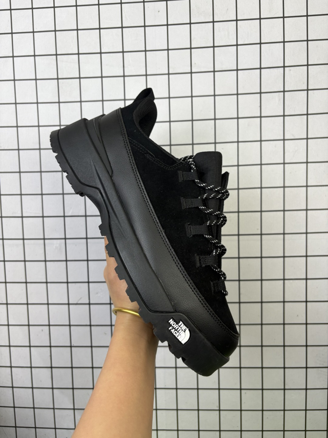 💰160
户外轻旅者鞋履,著名户外品牌-北面The North Face Glenclyffe Urban Low 系列休闲运动鞋  NF0A8A96

码数：40 40.5 41 42 42.5 43 44 44.5 45
编码688
