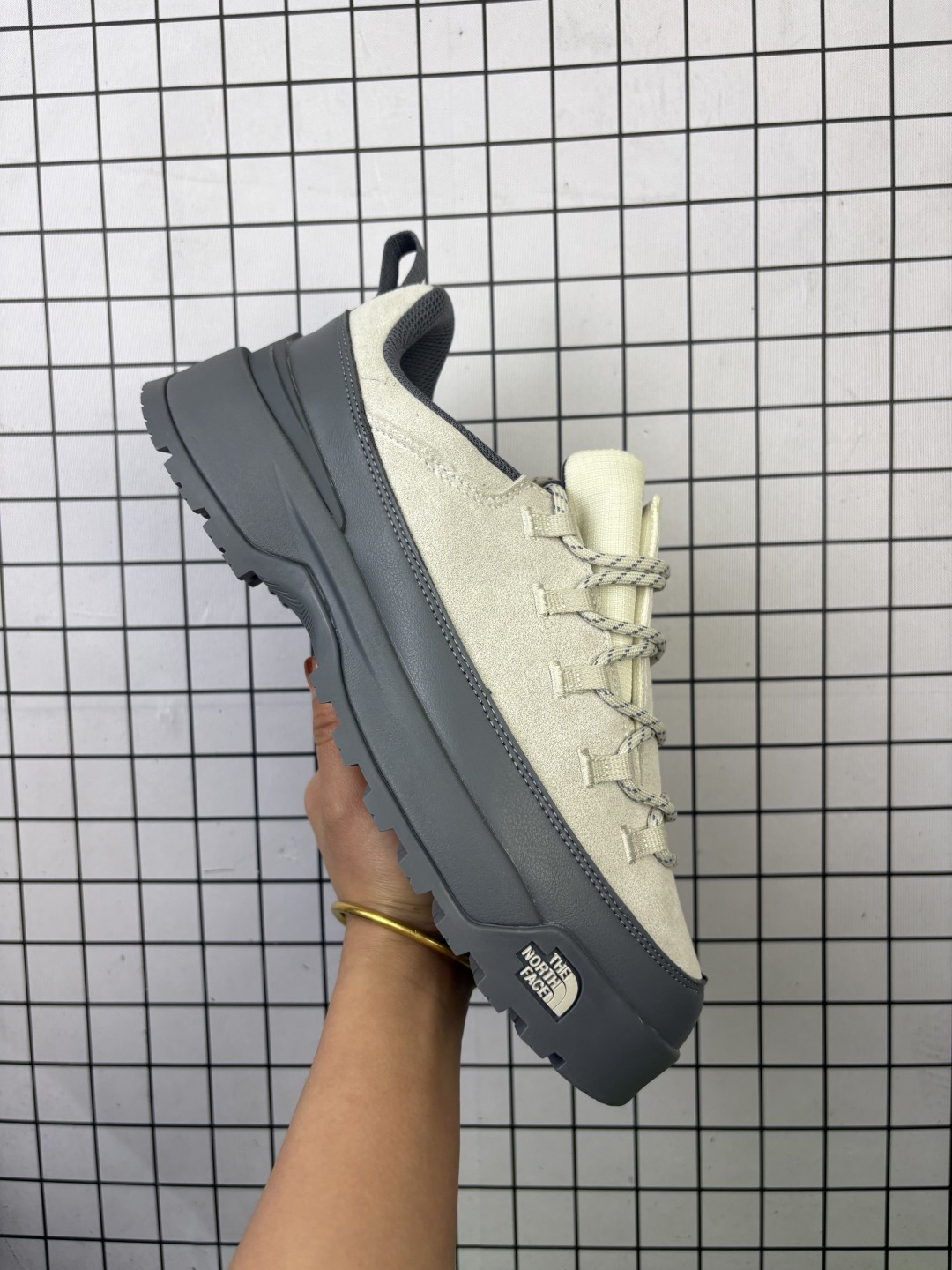 💰160
户外轻旅者鞋履,著名户外品牌-北面The North Face Glenclyffe Urban Low 系列休闲运动鞋  NF0A8A96

码数：40 40.5 41 42 42.5 43 44 44.5 45
编码688