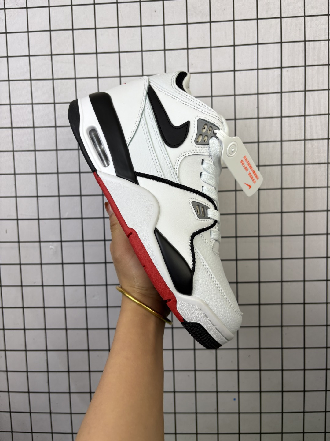 公司级:耐克Nike Air Flight 89男子运动鞋· AJ4兄弟款系列 篮球鞋 钢注印胶孔重塑80年代后期非篮凡球战靴的经风典范利落革皮结构搭载卓越缓系震统重现传世典经的卓越性能 货号DB5918 100 编码554