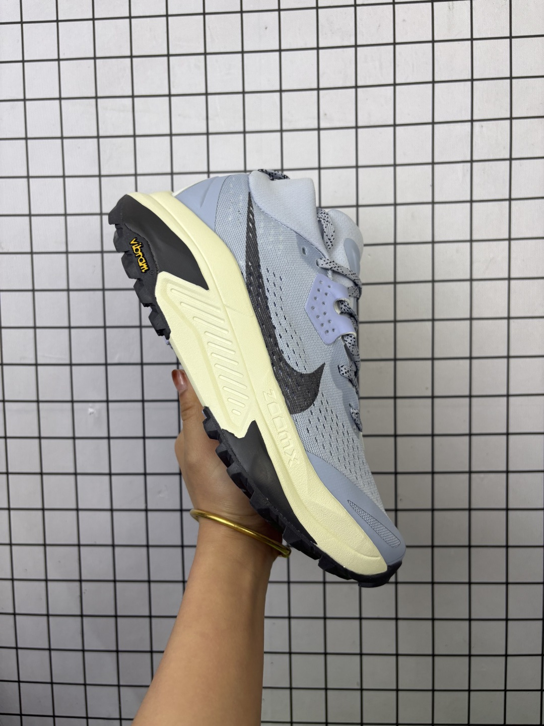 💰160
公司级✅Nike ACG Zegama Trail 2运动户外百搭 织物减震防滑透气 耐克 低帮 越野跑步鞋
货号:HV8113-400
尺码:36 36.5 37.5 38 38.5 39 40 40.5 41 42 42.5 43 44 45
编码688