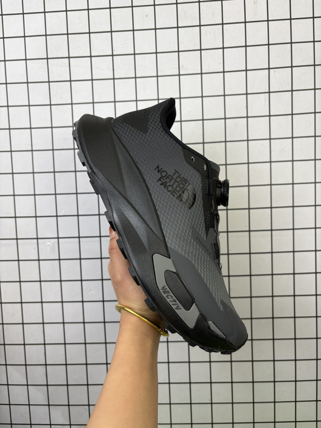 北面 The North Face Vectiv Enduris 4 舒适柔软耐磨透气低帮跑步鞋 NF0A8AEP73T-241 编码688