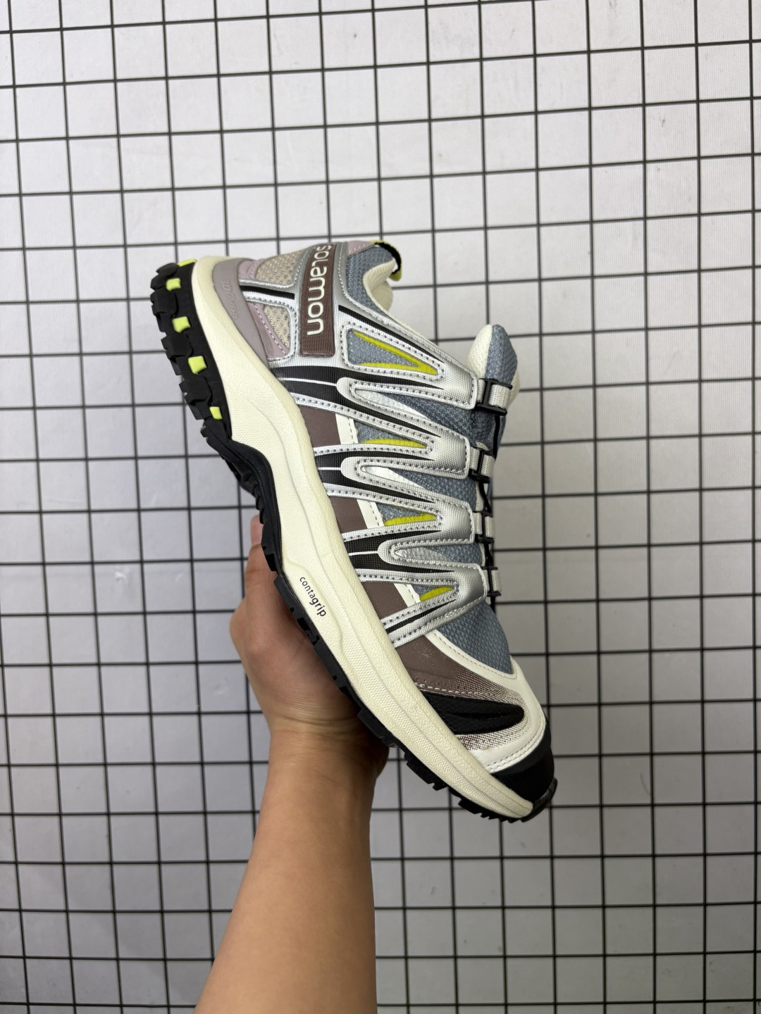 💰120
Salomon/萨洛蒙  原楦原纸版开发版型，采用性能结构鞋面提供稳固支撑性，配置牛角扣系带开合，欧索莱环保去臭环型组合鞋垫，外置三层双层组合橡胶ACS科技全地形锯齿防滑大底❗️增添 GORE-TEX 升级版本！法国户外品牌-萨洛蒙/Salomon XT-6 Gore-Tex"Monument Phantom"天际系列低帮城市越野机能透气休闲运动鞋“雾灰黑白 473057

类型：男鞋
码数：40 41 42 43 44
编码：699