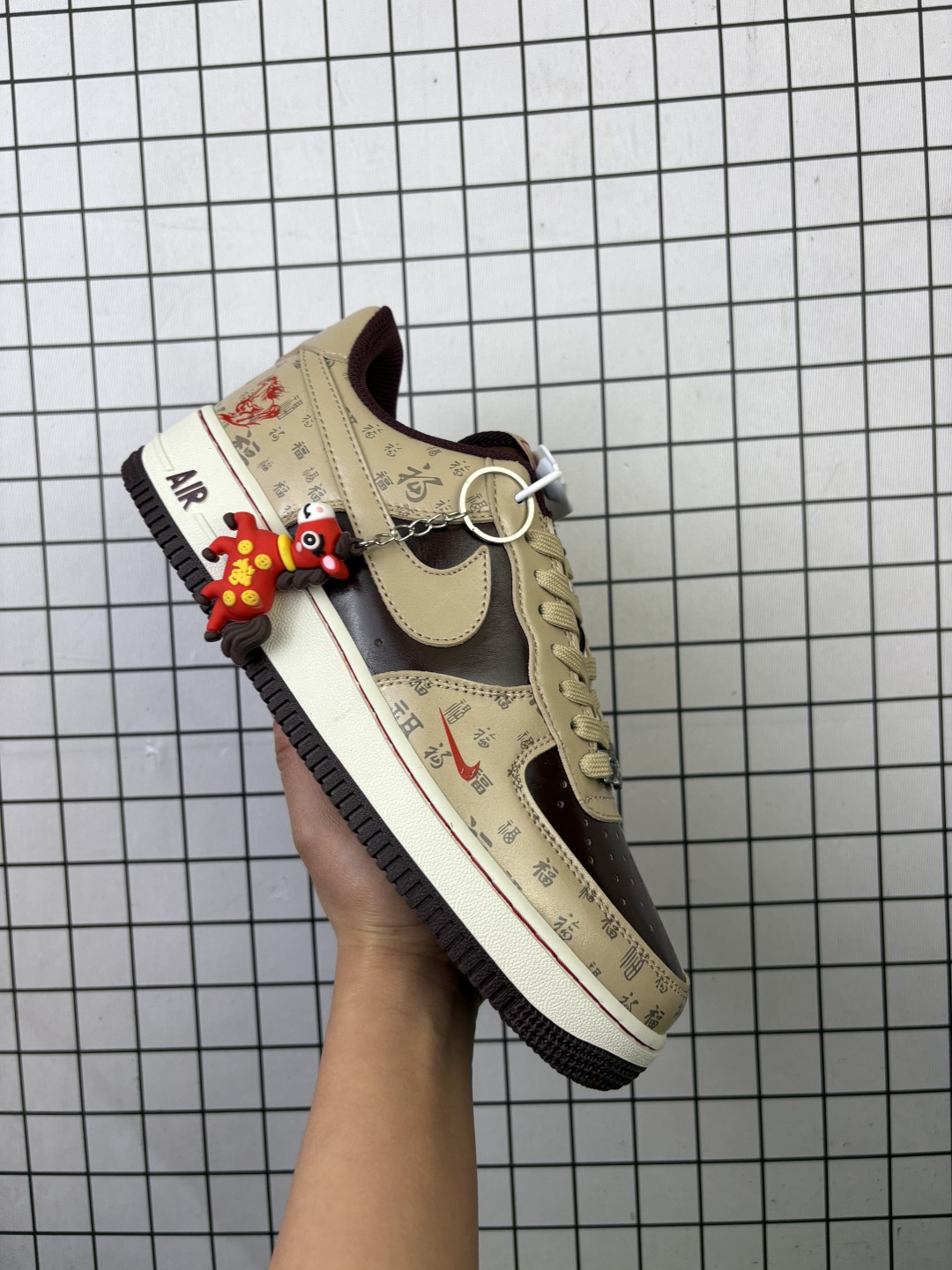 海外限量发售!公司级NIke Air Force 1 ‘07 Low “Supreme联名——经典黑满天星”空军一号 低帮 运动鞋 休闲鞋 折边针车 工艺难度大 原楦头原纸板 原装鞋盒 定制五金配件 内置全掌气垫 原厂鞋底 货号:XD9314